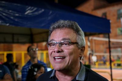 Vila da Barca ganha quadra de vôlei reformada e obras de pavimentação