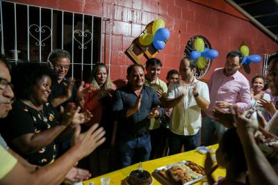 Vila da Barca ganha quadra de vôlei reformada e obras de pavimentação
