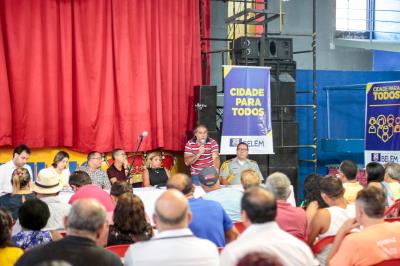 Moradores participam de reunião pública sobre a execução das obras do Sanear Belém