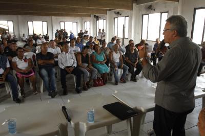 Diálogo com a comunidade marca a abertura do Prefeitura no Bairro, na Terra Firme