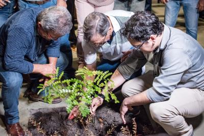 Prefeitura de Belém entrega praça Camilo Viana revitalizada 