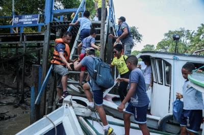 Barcos escolares municipais revolucionam o ensino nas ilhas de Belém