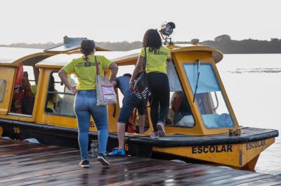 Barcos escolares municipais revolucionam o ensino nas ilhas de Belém