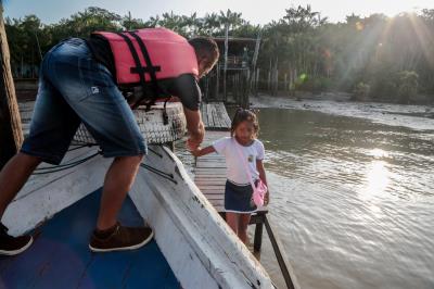 Barcos escolares municipais revolucionam o ensino nas ilhas de Belém