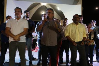 Bairro da Marambaia ganha praça totalmente reformada