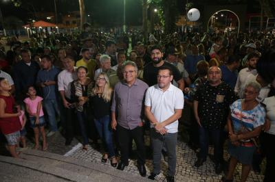 Bairro da Marambaia ganha praça totalmente reformada