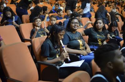 Alunos da rede municipal apresentam musical de trilhas sonoras de filmes e séries