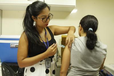 Ação no Dia D vacinou jovens contra o sarampo