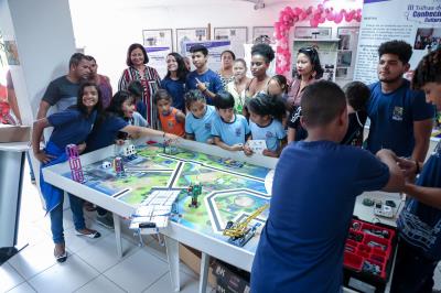 Semec apresenta projetos científicos exitosos no III Trilhas do Conhecimento