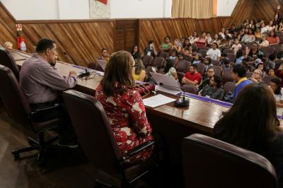 Semec apresenta projetos científicos exitosos no III Trilhas do Conhecimento