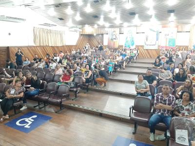 Semec realiza Seminário de Práticas de Alfabetização para professores da rede municipal