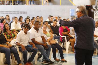 Prefeitura certifica 740 alunos e apresenta novidades para o Fundo Ver-o-Sol e Portal do Trabalhador