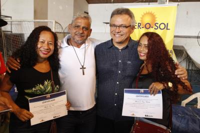 Prefeitura certifica 740 alunos e apresenta novidades para o Fundo Ver-o-Sol e Portal do Trabalhador