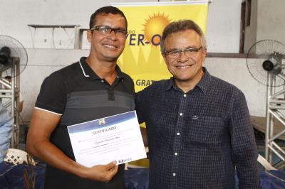Prefeitura certifica 740 alunos e apresenta novidades para o Fundo Ver-o-Sol e Portal do Trabalhador