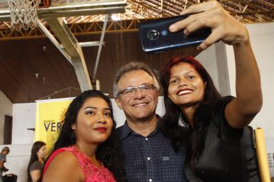 Prefeitura certifica 740 alunos e apresenta novidades para o Fundo Ver-o-Sol e Portal do Trabalhador