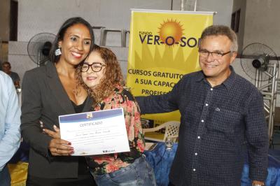 Prefeitura certifica 740 alunos e apresenta novidades para o Fundo Ver-o-Sol e Portal do Trabalhador