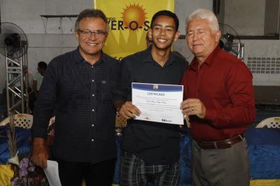 Prefeitura certifica 740 alunos e apresenta novidades para o Fundo Ver-o-Sol e Portal do Trabalhador