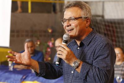 Prefeitura certifica 740 alunos e apresenta novidades para o Fundo Ver-o-Sol e Portal do Trabalhador