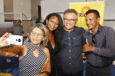 Prefeitura certifica 740 alunos e apresenta novidades para o Fundo Ver-o-Sol e Portal do Trabalhador
