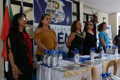 Alunos do projeto Alfabetização em Movimento, da Semec, recebem certificados
