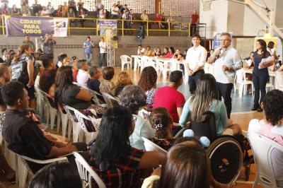Prefeitura beneficia mais 840 famílias com novas unidades no Quinta dos Paricás