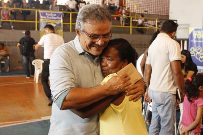 Prefeitura beneficia mais 840 famílias com novas unidades no Quinta dos Paricás