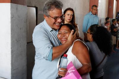 Prefeitura beneficia mais 840 famílias com novas unidades no Quinta dos Paricás