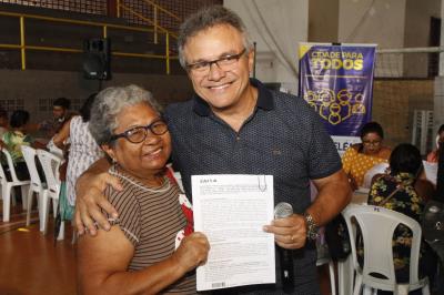 Prefeitura conclui sexta etapa de assinaturas de contratos do Quinta dos Paricás