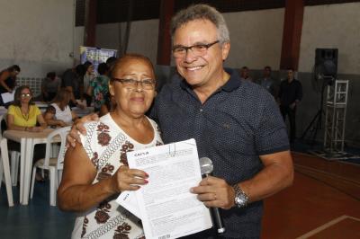 Prefeitura conclui sexta etapa de assinaturas de contratos do Quinta dos Paricás