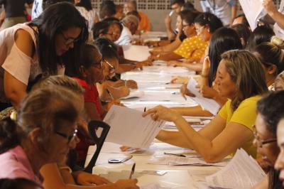 Prefeitura conclui sexta etapa de assinaturas de contratos do Quinta dos Paricás