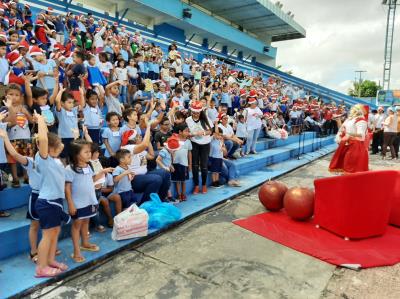 Semec promove Festa de Natal para 900 alunos da educação infantil