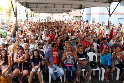 Prefeitura entrega 1.104 novas chaves de apartamentos do residencial 'Quinta dos Paricás'