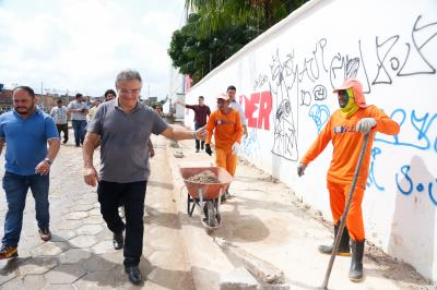 Prefeito Zenaldo Coutinho vistoria obras em andamento pela cidade
