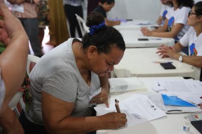 Programa Chão Legal entrega 80 títulos de posse a famílias de Icoaraci