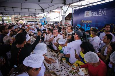 Belém 404 Anos - Parabéns a Belém com Bolo de Aniversário - parte 1