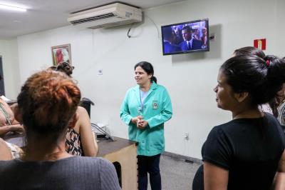 Sesma promove visita de vinculação de gestantes em maternidade da capital