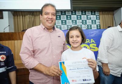 Projeto Samuzinho forma crianças para primeiros-socorros e combate aos trotes