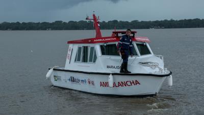 Ambulancha Marajoara é entregue reformada à população ribeirinha