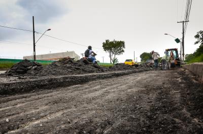 Prefeitura inicia obra de recapeamento na avenida Pedro Álvares Cabral