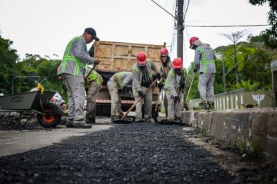 Prefeitura inicia obra de recapeamento na avenida Pedro Álvares Cabral