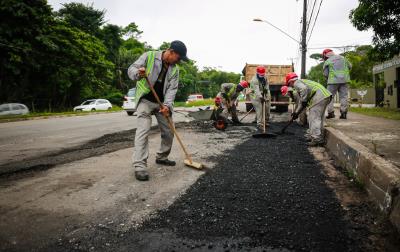 Prefeitura inicia obra de recapeamento na avenida Pedro Álvares Cabral