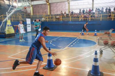 Atletas do basquete paraense participam de torneio da Sejel