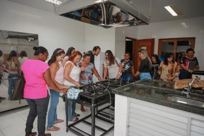 Aula inaugural marca início das atividades da Escola Criativa da Gastronomia