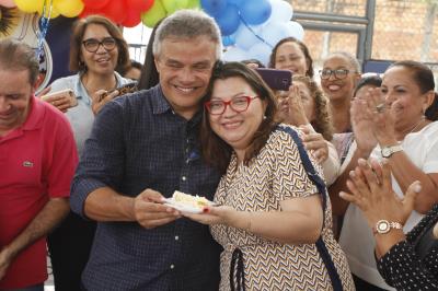 Comunidade do Benguí recebe escola reformada e climatizada