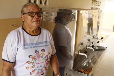 Comunidade do Benguí recebe escola reformada e climatizada