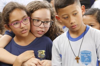 Comunidade do Benguí recebe escola reformada e climatizada