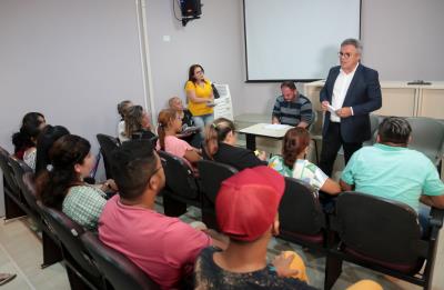 Serviço de pavimentação vai beneficiar Pedro Álvares Cabral e Parque Guajará