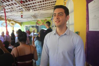 Cras Outeiro entrega alimentos arrecadados durante programação de Carnaval