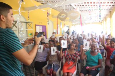 Cras Outeiro entrega alimentos arrecadados durante programação de Carnaval