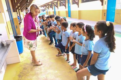 Programa reforça medidas de higienização entre alunos da rede municipal